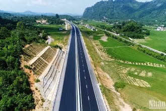 Một đoạn tuyến cao tốc Bắc Giang-Lạng Sơn.