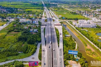 Lưu lượng phương tiện thông qua tuyến cao tốc Cầu Giẽ-Ninh Bình đạt 6,1 triệu lượt, cao nhất trong các tuyến của VEC hiện đang quản lý khai thác.