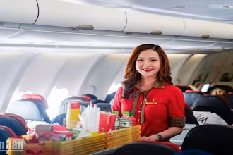 Tiếp viên hãng hàng không Vietjet.