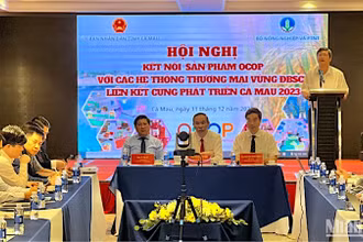 Hội nghị Kết nối sản phẩm OCOP với các hệ thống thương mại vùng đồng bằng sông Cửu Long vào sáng 11/12.
