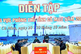 Họp nắm tình hình, chỉ đạo chuyển địa bàn từ thời bình sang thời chiến tại buổi diễn tập.