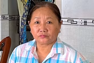 Cựu chủ tịch Ủy ban nhân dân xã Trần Phán vừa bị bắt tạm giam để điều tra về hành vi lừa đảo chiếm đoạt tài sản. (Ảnh: Công an Cà Mau)