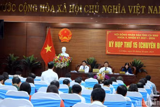 Kỳ họp thứ 15 của Hội đồng nhân tỉnh Cà Mau thông qua nhiều quyết sách quan trọng phục vụ điều hành, phát triển kinh tế-xã hội của địa phương.