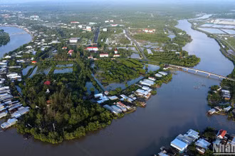 Một góc trung tâm huyện Ngọc Hiển ngày nay, quê hương mang tên người anh hùng trong cuộc Khởi nghĩa Hòn Khoai tại Cà Mau cách nay 84 năm. 