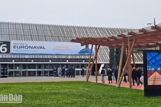 Euronaval lần thứ 29 thu hút hàng trăm đoàn đại biểu từ nhiều quốc gia trên thế giới. (Ảnh: MINH DUY)