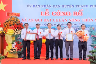 Lễ công bố xã An Qui, huyện Thạnh Phú, tỉnh Bến Tre đạt chuẩn nông thôn mới vào tháng 9/2024. (Ảnh minh họa: Báo Đồng khởi)