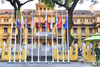 Trụ sở Bộ Ngoại giao, nơi diễn ra lễ thượng cờ nhân dịp kỷ niệm 57 năm Ngày thành lập ASEAN và 29 năm Việt Nam tham gia ASEAN, ngày 8/8/2024. (Ảnh THỦY NGUYÊN)