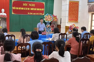 Hội nghị triển khai mô hình xã có 100% người dân tham gia bảo hiểm y tế tại xã Tân Ninh, huyện Quảng Ninh, Quảng Bình.