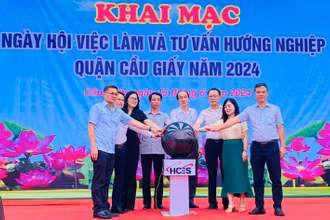 Khai mạc Ngày hội việc làm và tư vấn hướng nghiệp quận Cầu Giấy năm 2024. (Ảnh: HCES)