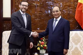 Chủ tịch nước tiếp Đại sứ Liên hiệp Vương quốc Anh và Bắc Ireland tại Việt Nam Iain Frew. (ẢNH: TTXVN)