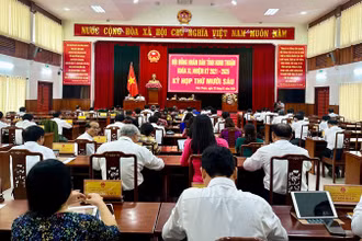 Quang cảnh kỳ họp Hội đồng nhân dân tỉnh Ninh Thuận lần thứ 16 (kỳ họp chuyên đề), khóa 11, nhiệm kỳ 2021-2026.