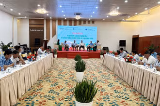 Quang cảnh buổi tọa đàm.