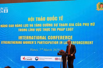Toàn cảnh Hội nghị quốc tế "Nâng cao năng lực và tăng cường sự tham gia của phụ nữ trong lĩnh vực thực thi pháp luật".