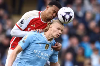 Haaland 'bất lực' trước hàng thủ Arsenal. (Nguồn: Getty Images)