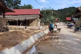 Diện mạo bản Cò Phạt và bản Búng, nơi sinh sống tập trung của tộc người Đan Lai đã có nhiều khởi sắc.
