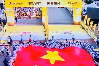 Khai mạc Giải Marathon Quốc tế VTV LP Bank “Sắc màu hoàng hôn Cát Bà 2024”.