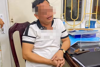 Lái xe vi phạm nồng độ cồn ở mức cao tại cơ quan công an.