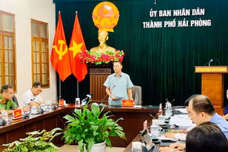 Chủ tịch thành phố Hải Phòng Nguyễn Văn Tùng phát biểu kết luận tại buổi làm việc.