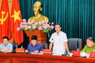 Chủ tịch Ủy ban nhân dân thành phố Hải Phòng họp với các ngành, địa phương về thực hiện Đề án 06 của Thủ tướng Chính phủ.