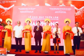 Khai mạc triển lãm Hải Phòng-Pháp Heritage với chủ đề “Di sản kiến trúc hôm nay, sự thịnh vượng cho ngày mai”