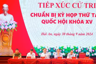 Trưởng Ban Kinh tế Trung ương Trần Lưu Quang cùng Đoàn Đại biểu Quốc hội thành phố Hải Phòng tiếp xúc cử tri tại quận Hải An.