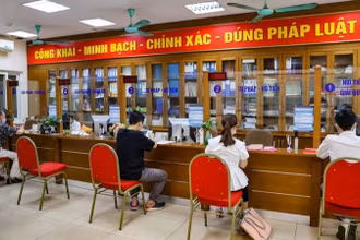Ảnh minh họa: Bộ phận Một cửa tại phường Hàng Gai (quận Hoàn Kiếm, Hà Nội).
