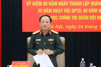 Thượng tướng Trịnh Văn Quyết, Bí thư Trung ương Đảng, Ủy viên Thường vụ Quân ủy Trung ương, Chủ nhiệm Tổng cục Chính trị Quân đội nhân dân Việt Nam chủ trì hội nghị. (Ảnh: qdnd.vn)