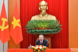 Tổng Bí thư Tô Lâm điện đàm với Tổng Thư ký Đảng Hành động Nhân dân, Thủ tướng Singapore Lawrence Wong.