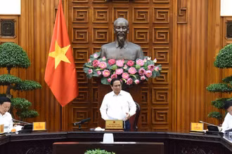 Thủ tướng Phạm Minh Chính phát biểu ý kiến tại cuộc họp. (Ảnh: TRẦN HẢI)