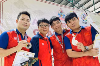 Các xạ thủ đội tuyển bắn súng của Việt Nam bước vào nội dung thi đấu cuối cùng.