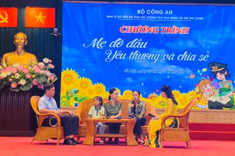 Giao lưu tại chương trình.