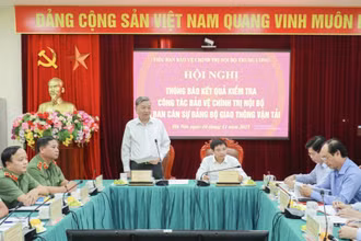 Đại tướng Tô Lâm chủ trì hội nghị.