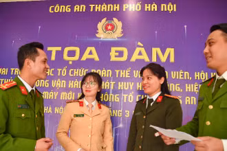 Các đại biểu tham dự tọa đàm.
