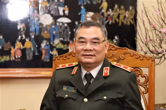 Người phát ngôn Bộ Công an Trung tướng Tô Ân Xô.