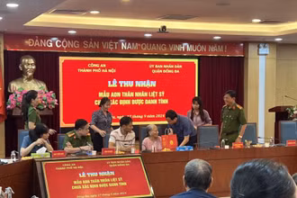 Lễ thu nhận mẫu ADN cho các Bà mẹ Việt Nam Anh hùng là thân nhân liệt sĩ.