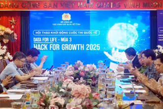Toàn cảnh hội thảo khởi động Cuộc thi Data for life mùa 3.