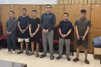 Nhóm đối tượng có liên quan vụ việc tại cơ quan công an.
