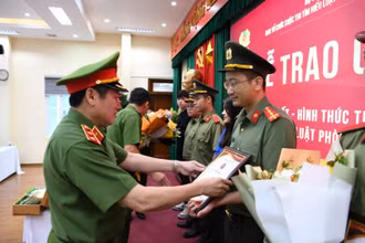 Cuộc thi thu hút đông đảo sinh viên các trường đại học, cao đẳng.