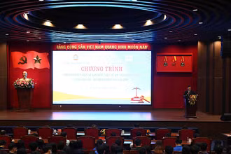 Chương trình Tìm hiểu pháp luật về An toàn giao thông từ “Mô hình phiên tòa giả định“.