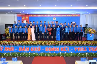 Ra mắt Ban Chấp hành Công đoàn Điện lực Việt Nam khóa VI (2023-2028).