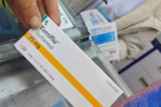 Bộ Y tế yêu cầu các đơn vị bảo đảm cung ứng và kiểm soát giá thuốc điều trị cúm, nhất là thuốc Tamiflu và các thuốc chứa hoạt chất oseltamivir. (Ảnh: SK&ĐS)