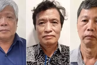 Cựu Thứ trưởng Tài nguyên và Môi trường (ngoài cùng bên trái) và các bị can khác. (Nguồn: Bộ Công an)