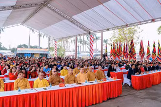 Quang cảnh khai hội chùa Quỳnh Lâm năm 2025.