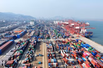 Cảng Lianyungang tại tỉnh Jiangsu, Trung Quốc. (Ảnh: Tân Hoa xã)