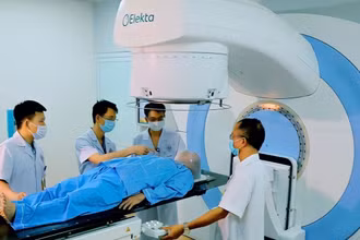 Bệnh viện Trung ương Thái Nguyên sử dụng máy gia tốc tuyến tính đa năng Elekta Synergy Platform, là máy xạ trị hiện đại điều trị cho người bệnh ung thư.