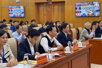 Các đại biểu dự hội nghị tại điểm cầu trung tâm.