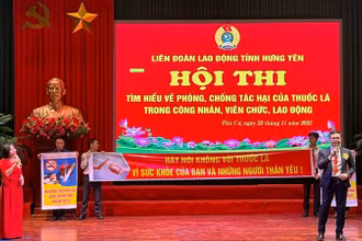 Cuộc thi tìm hiểu về phòng, chống tác hại của thuốc lá do Liên đoàn Lao động tỉnh Hưng Yên tổ chức.