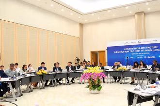 Quang cảnh buổi làm việc.