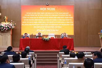 Toàn cảnh hội nghị.