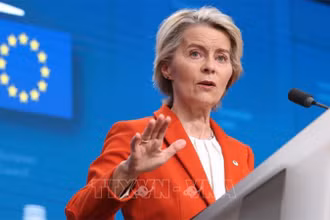 Chủ tịch Ủy ban Châu Âu (EC) Ursula von der Leyen trong cuộc họp báo tại Brussels, Bỉ ngày 17/10/2024. (Ảnh: THX/TTXVN)